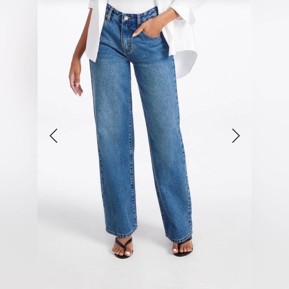 Mid Rise Straight Leg Jeans - Picture 2 of 4